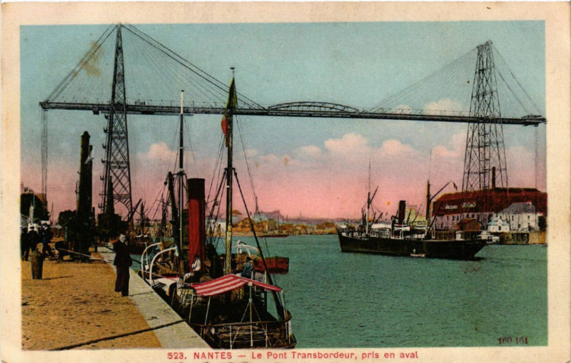 Carte postale ancienne Nantes - Le Pont Transbordeur pris en aval à Nantes