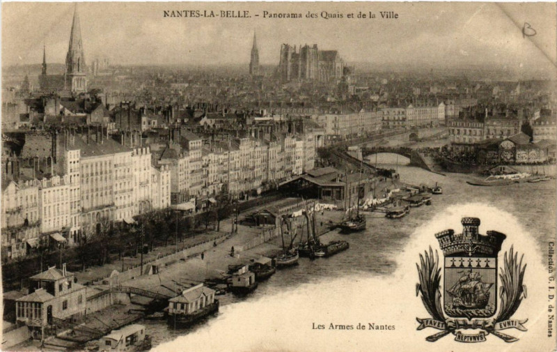 Carte postale ancienne Nantes-la-Belle - Panorama des Quais et de la Ville à Nantes