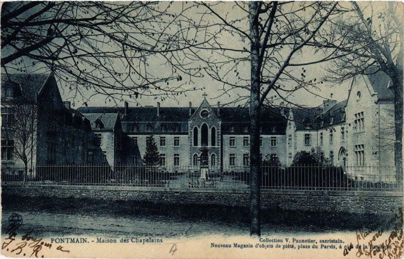 Carte postale ancienne Pontmain Maison des Chapelains à Pontmain