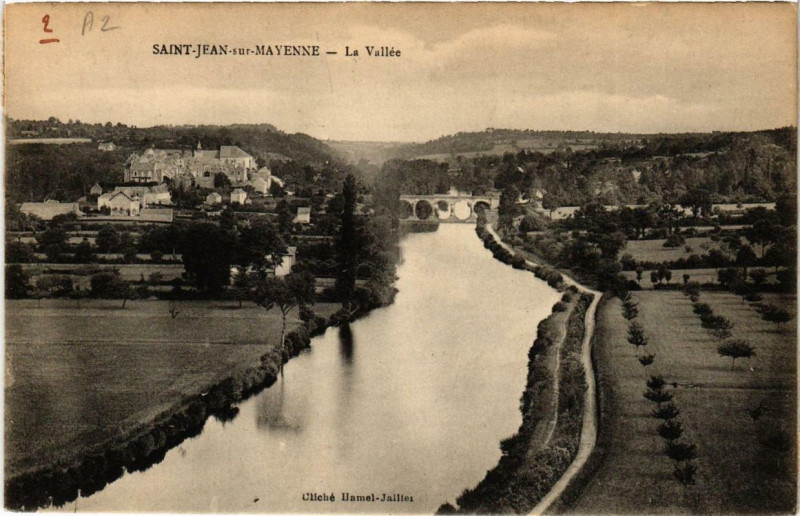 Carte postale ancienne Saint-Jean-sur-Mayenne La Vallée à Saint-Jean-sur-Mayenne