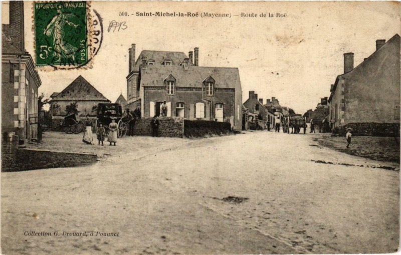 Carte postale ancienne Saint-Michel-la-Roe Route de la Roe