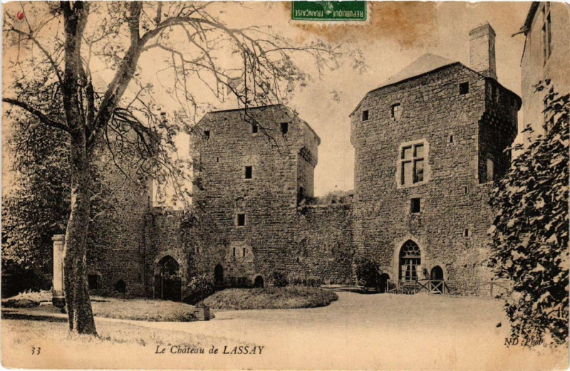 Carte postale ancienne Le Chateau de Lassay