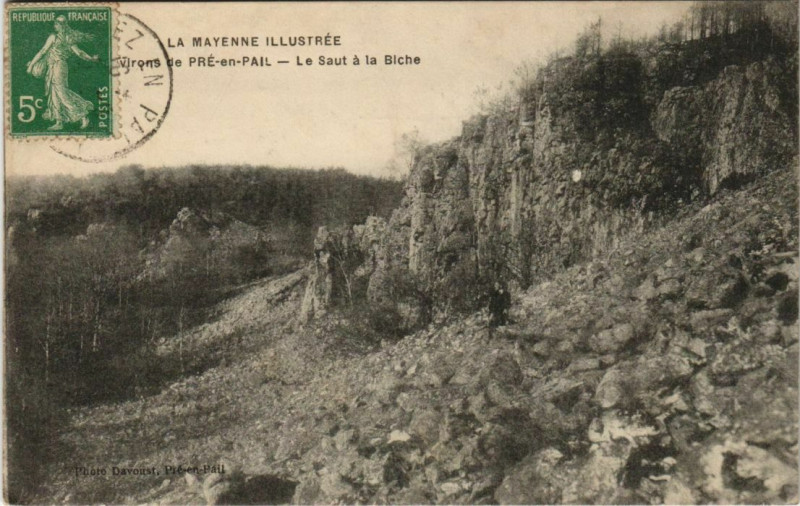 Carte postale ancienne Pre-En-Pail Le Saut a la Biche