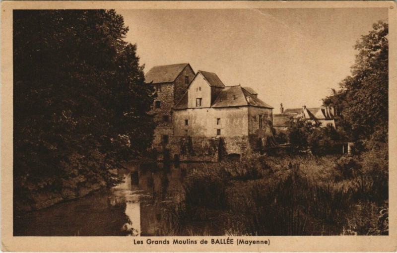 Carte postale ancienne La Grands Moulin de Ballee