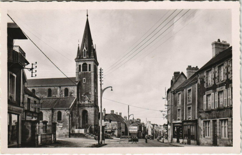 Carte postale ancienne Pre-en-Pail - Arrivee par Alencon