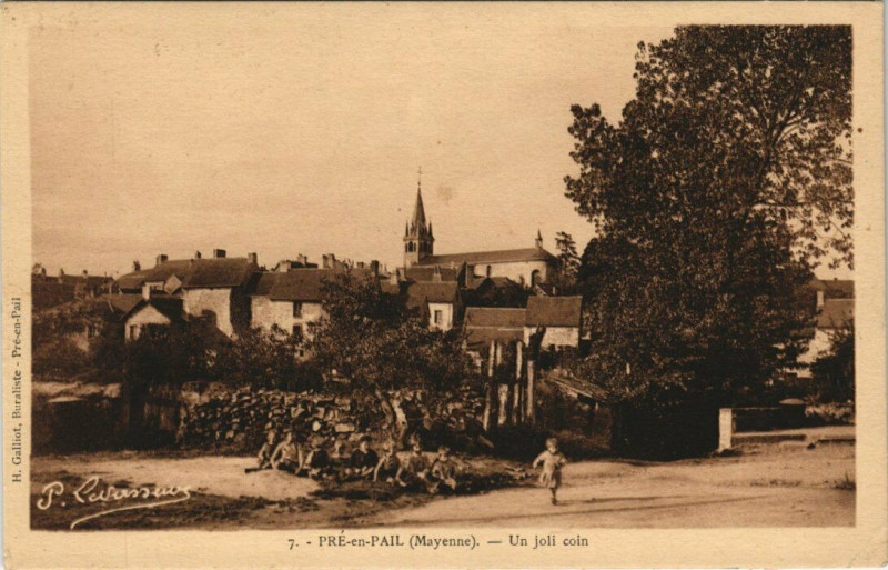 Carte postale ancienne Pre-en-Pail - Un joli coin