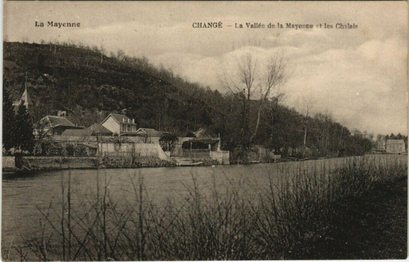 Carte postale ancienne Change - La Vallee de la Mayenne et les Chalais à Changé