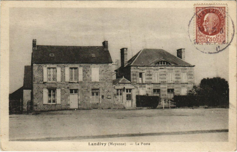 Carte postale ancienne Landivy - La Poste à Landivy