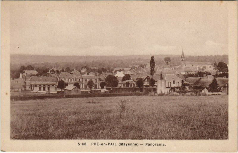 Carte postale ancienne Pre-en-Pail Panorama