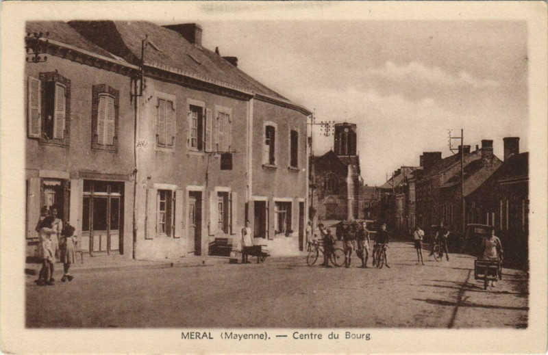 Carte postale ancienne Meral - Centre du Bourg à Méral