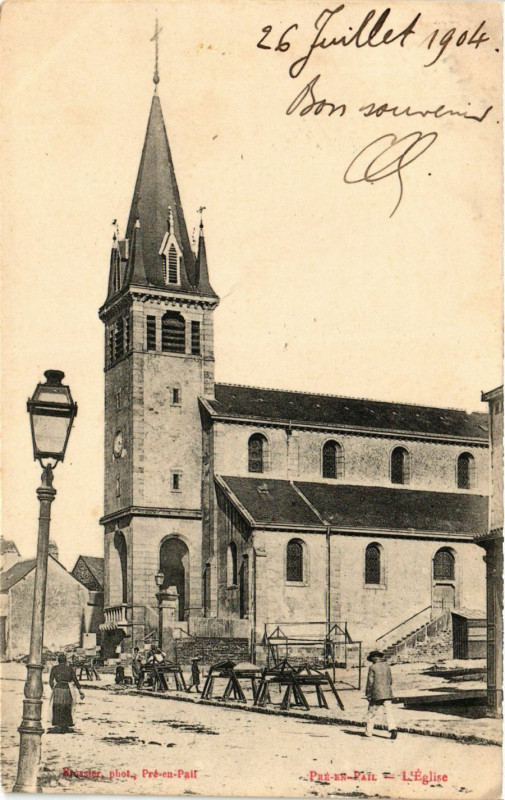 Carte postale ancienne Pré en Pail-L'Eglise