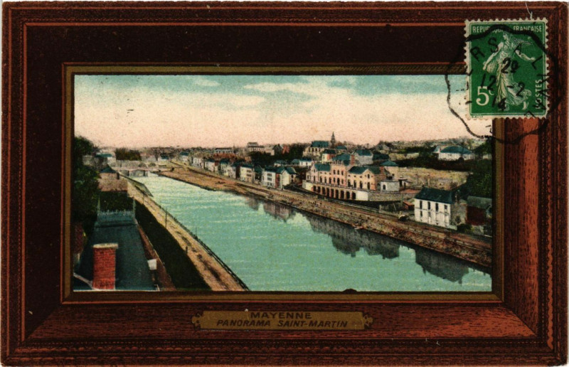 Carte postale ancienne Mayenne-Panorama Saint-Martin à Mayenne