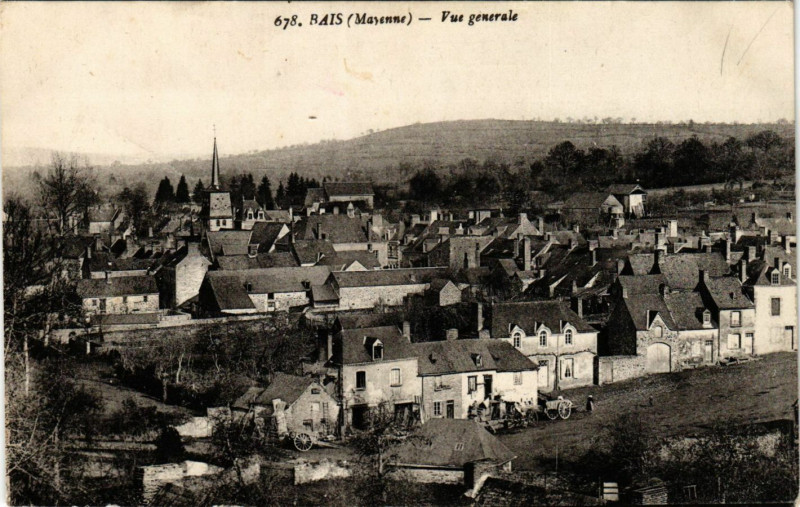 Carte postale ancienne Bais, Mayenne-Vue generale à Bais