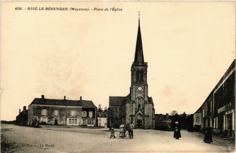 Carte postale ancienne Assé le Bérenger, Mayenne-Place de l'Eglise à Assé-le-Bérenger