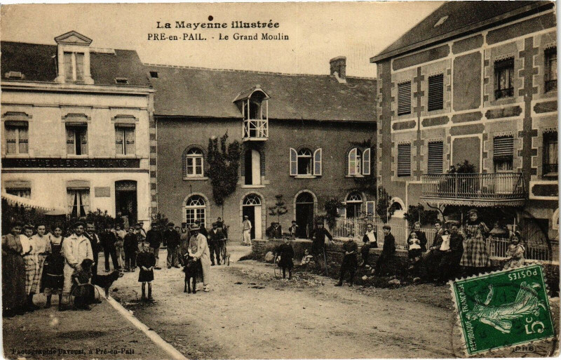 Carte postale ancienne Pré-en-Pail - Le Grand Moulin