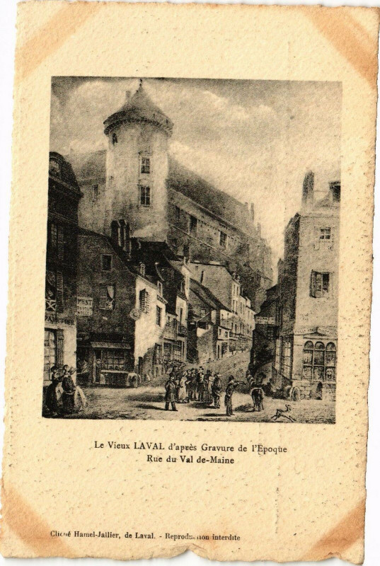 Carte postale ancienne Le Vieux Laval d'aprés Gravure de l'Epoque-Rue du Val de Maine à Laval