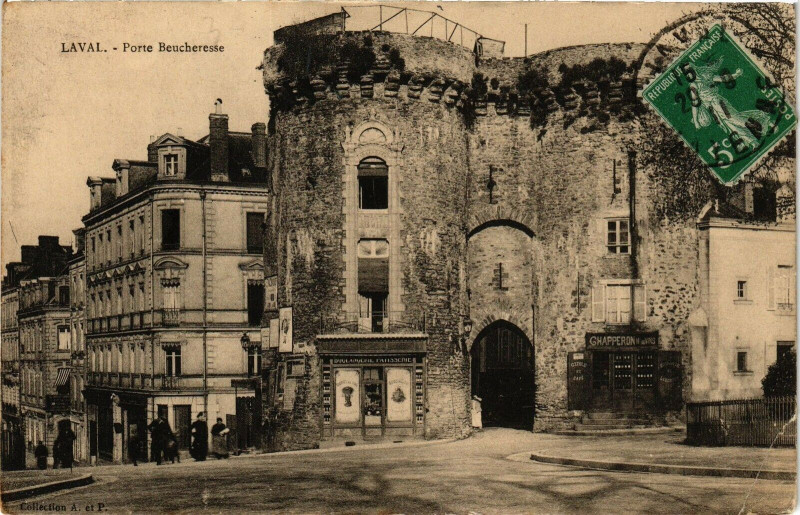 Carte postale ancienne Laval-Porte Beucheresse à Laval