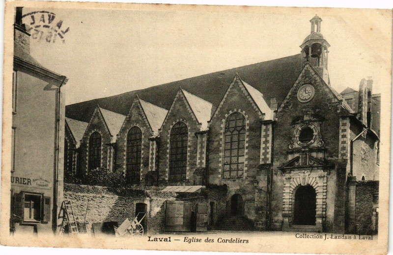 Carte postale ancienne Laval-Eglise des Cordeliers à Laval