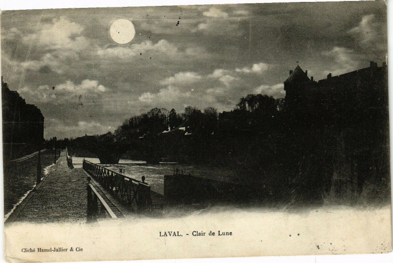 Carte postale ancienne Laval-Clair de Lune à Laval
