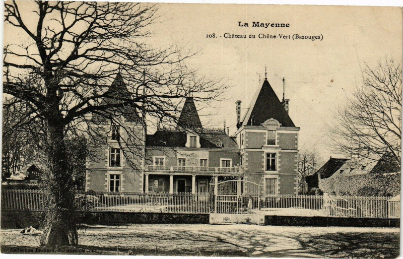 Carte postale ancienne La mayenne.- Chateau du chene vert à Mayenne