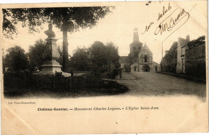 Carte postale ancienne Chateau gontier .- Monument charles loyson