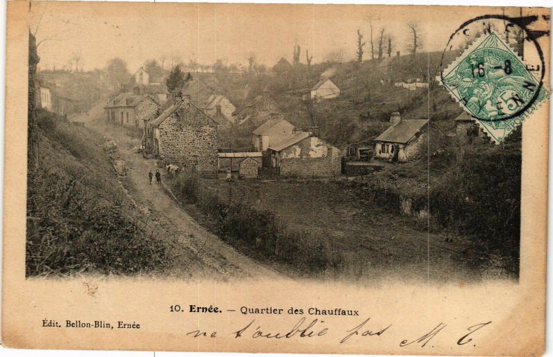 Carte postale ancienne Ernee .- Quartier des chauffaux à Ernée