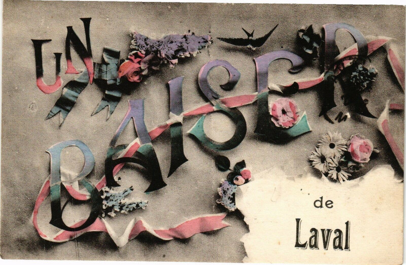 Carte postale ancienne Un Baiser de Laval à Laval