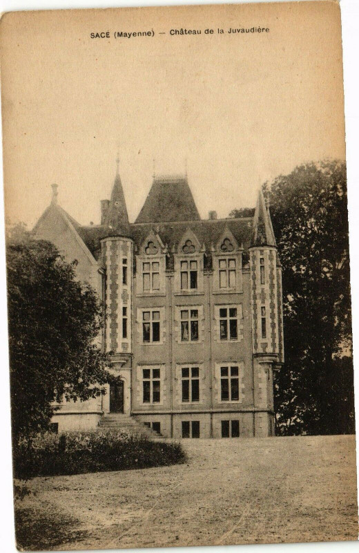 Carte postale ancienne Mayenne-Sace-Cháteau de la Juvaudiére à Mayenne