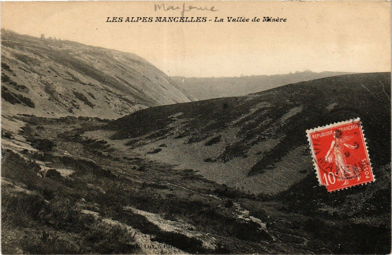 Carte postale ancienne Les Alpes Mancelles-La Vallée de Misére
