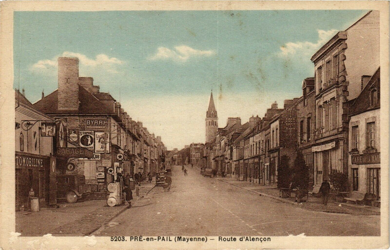 Carte postale ancienne Pré en Pail-Route d'Alencon