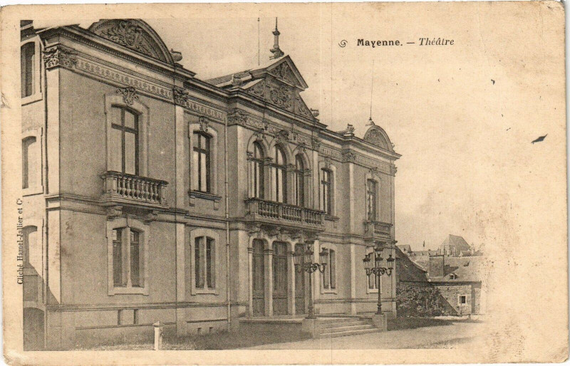 Carte postale ancienne Mayenne-Théátre à Mayenne