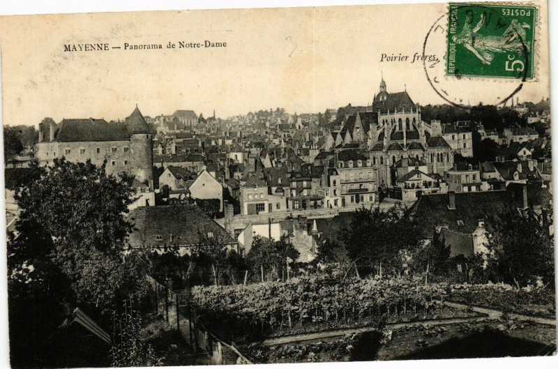 Carte postale ancienne Mayenne-Panorama de Notre Dame à Mayenne