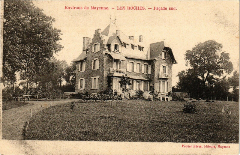 Carte postale ancienne Mayenne-Les Roches-Facade sud à Mayenne