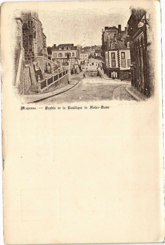 Carte postale ancienne Mayenne-Darbis de la Basilique de Notre Dame à Mayenne