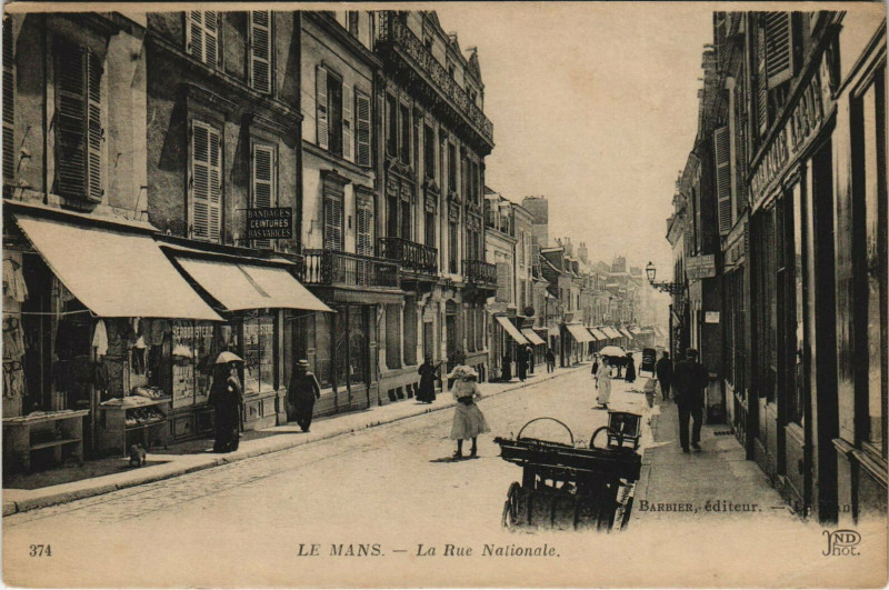 Carte postale ancienne Le Mans Rue Nationale au Mans