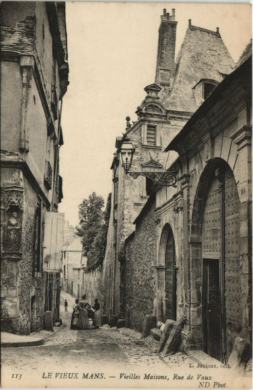 Carte postale ancienne Vieux Mans Vieilles Maisons rue de Vaux
