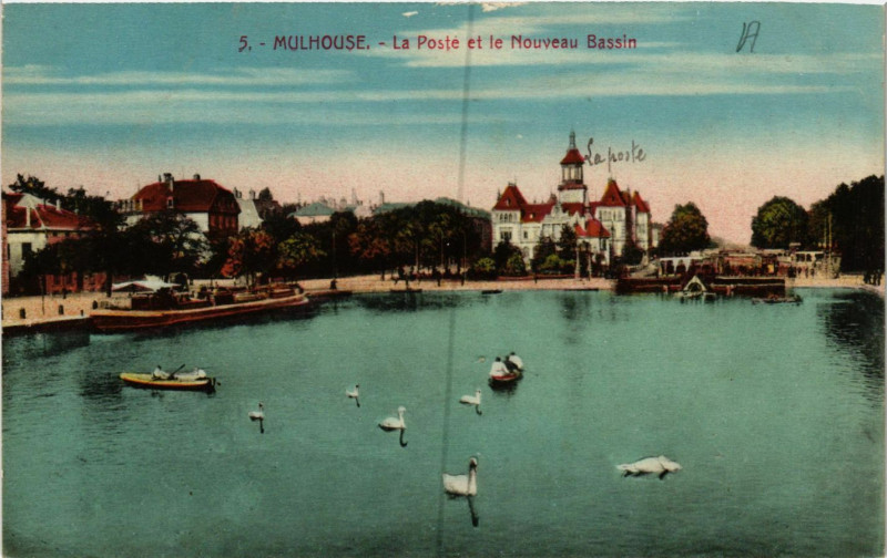 Carte postale ancienne Mulhouse - La Poste et le Nouveau Bassin à Mulhouse