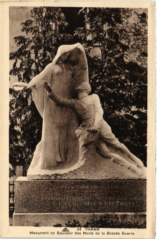 Carte postale ancienne Thann - Mon. en Souvenir des Morts de la Grande Guerre à Thann