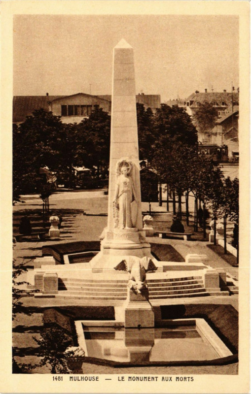 Carte postale ancienne Mulhouse - Le Mon. aux Morts à Mulhouse