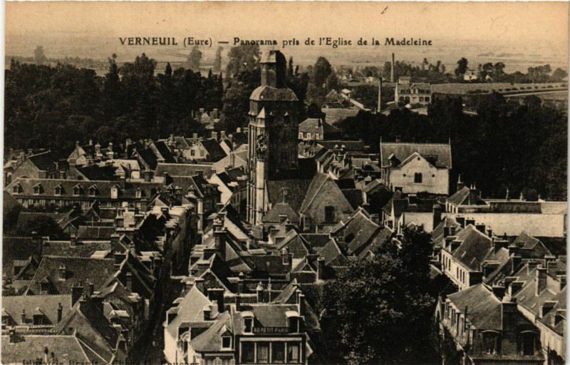 Carte postale ancienne Verneuil - Panorama pris de l'Eglise de la Madeleine