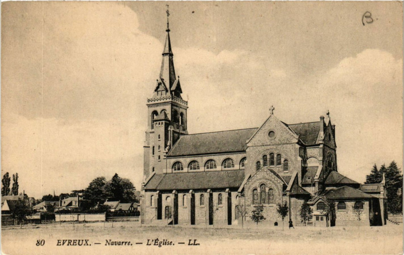 Carte postale ancienne Evreux - Navarre - L'Eglise à Évreux