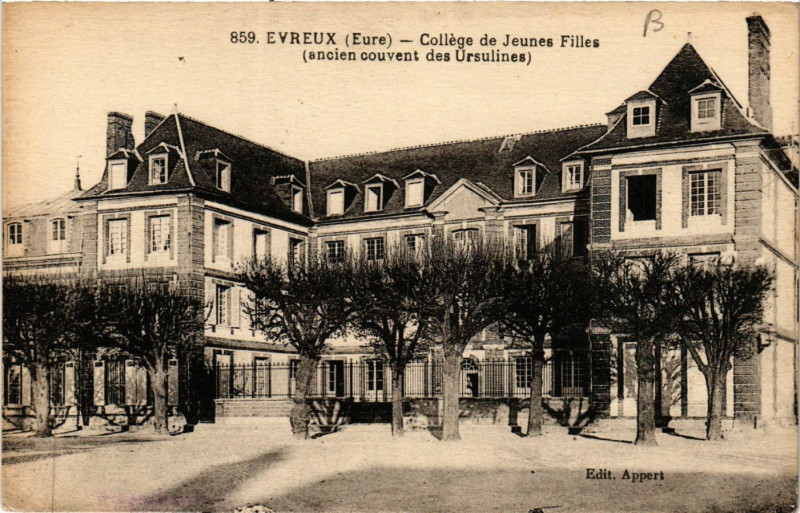 Carte postale ancienne Evreux - College de Jeunes Filles (ancien couvent des à Évreux