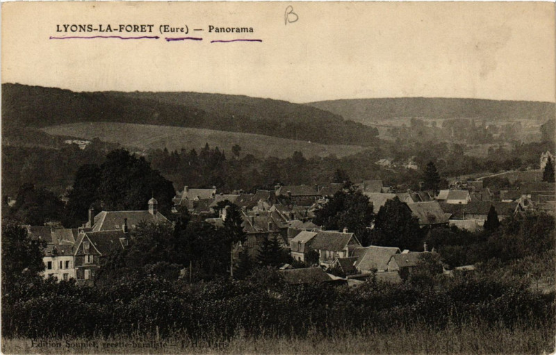 Carte postale ancienne Lyons-la-Foret - Panorama à Lyons-la-Forêt