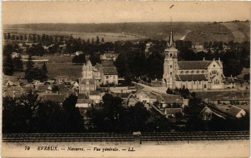 Carte postale ancienne Evreux - Navarre - Vue générale à Évreux