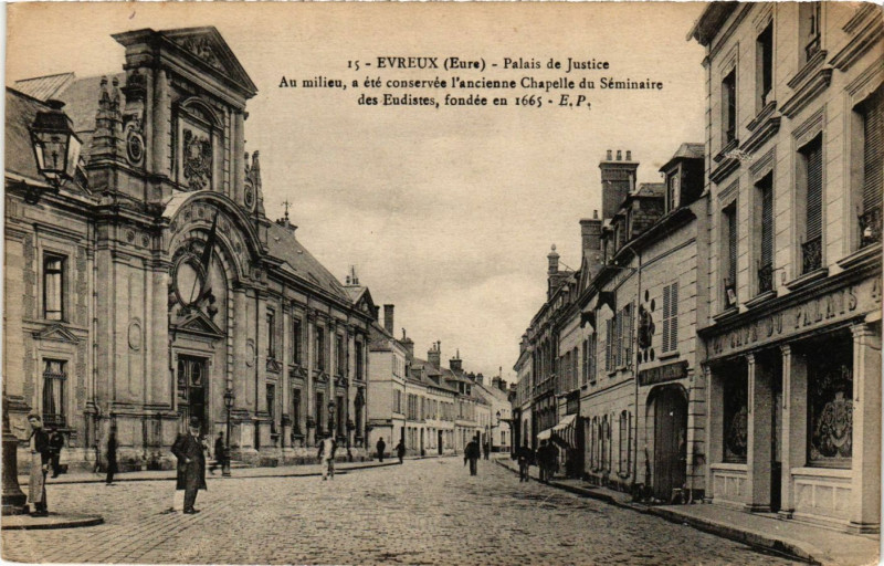 Carte postale ancienne Evreux - Palais de Justice à Évreux