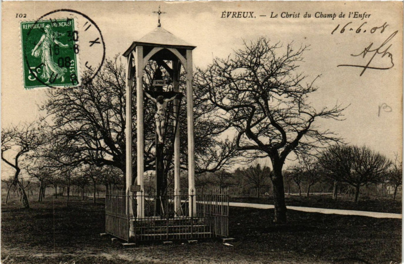 Carte postale ancienne Evreux - Le Christ du Champ de l'Enfer à Évreux