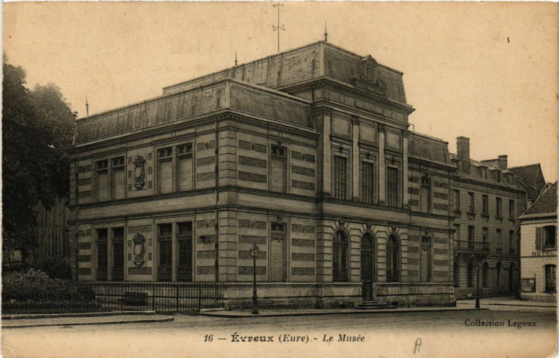 Carte postale ancienne Evreux - Le Musée à Évreux
