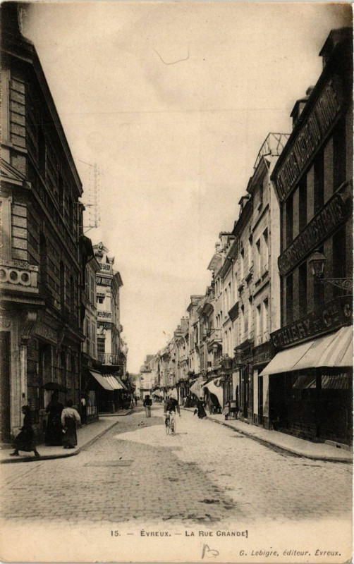 Carte postale ancienne Evreux - La Rue Grande à Évreux