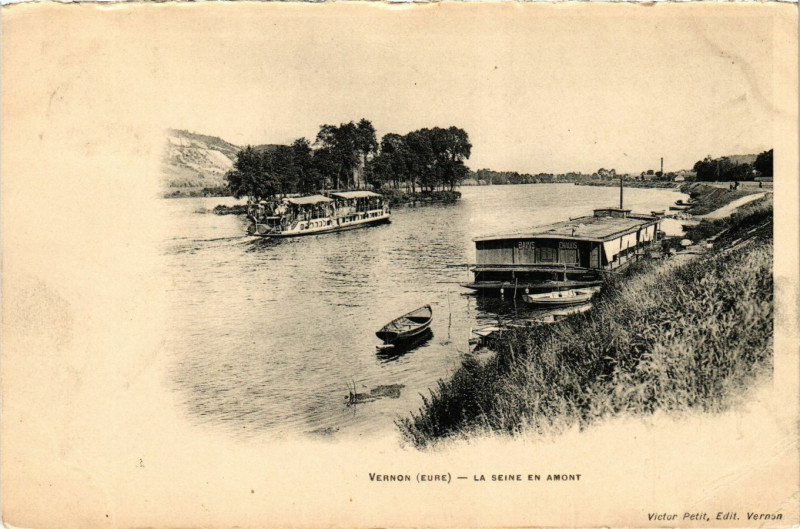 Carte postale ancienne Vernon - La Seine en Amont à Vernon