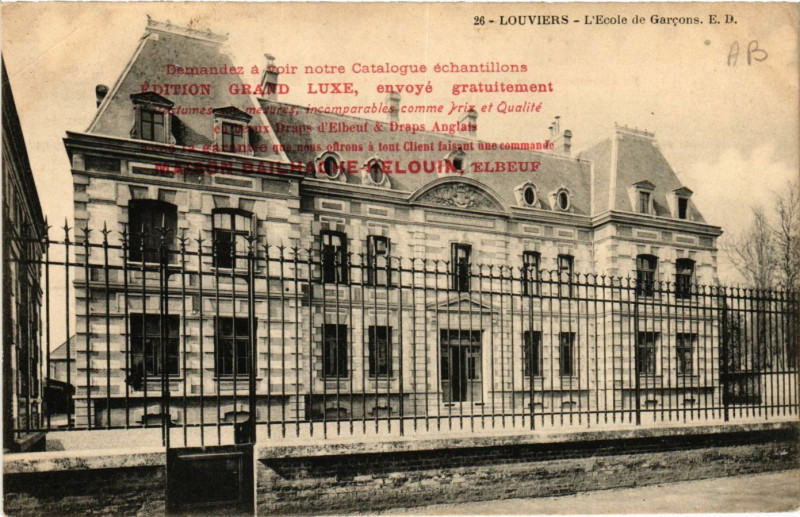 Carte postale ancienne Louviers - L'Ecole de Garcons à Louviers